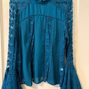 VENUS Teal Lace & Pleated Bell-Sleeve Blouse